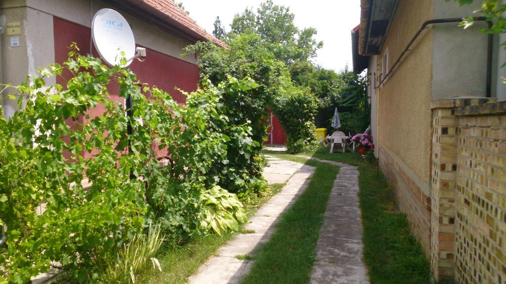 Boris Apartman Apartment Jula Exterior foto